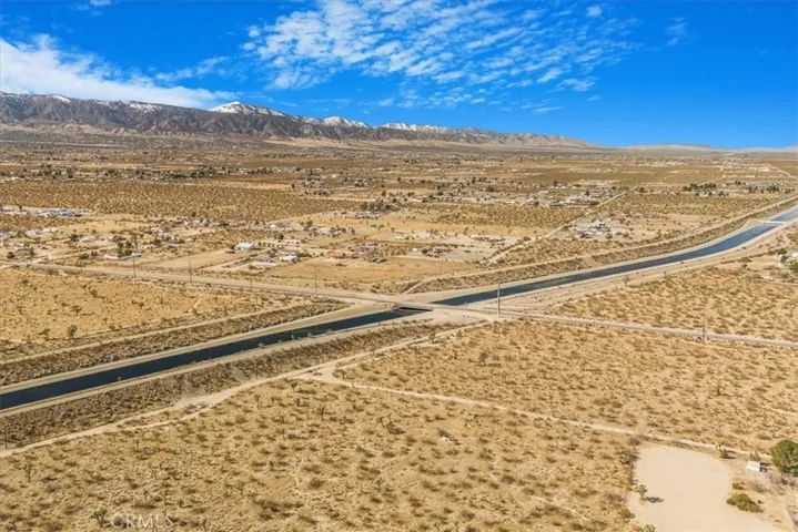 13378 Paramount Road, Phelan, California 92371