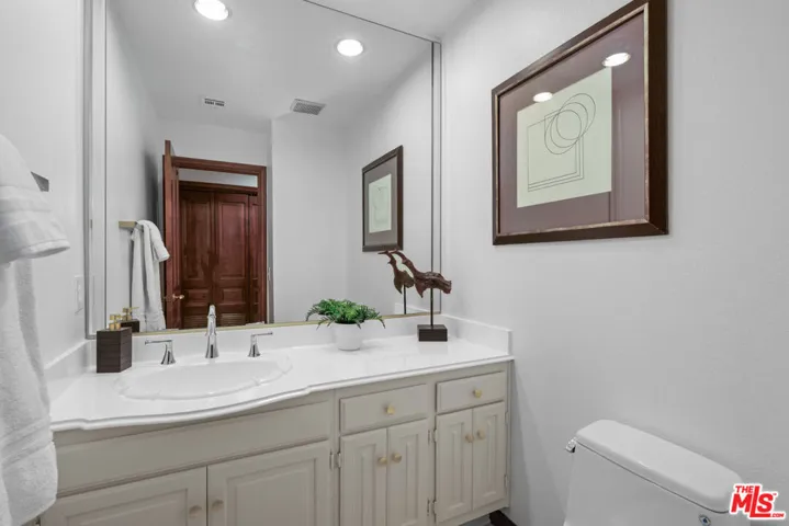 10794 Wilkins Avenue 304, Los Angeles, California 90024
