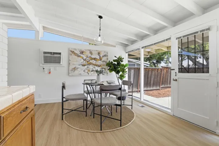 369 Drake Court, Santa Clara, California 95051