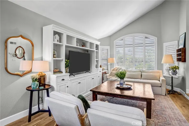 Tons of natural light.