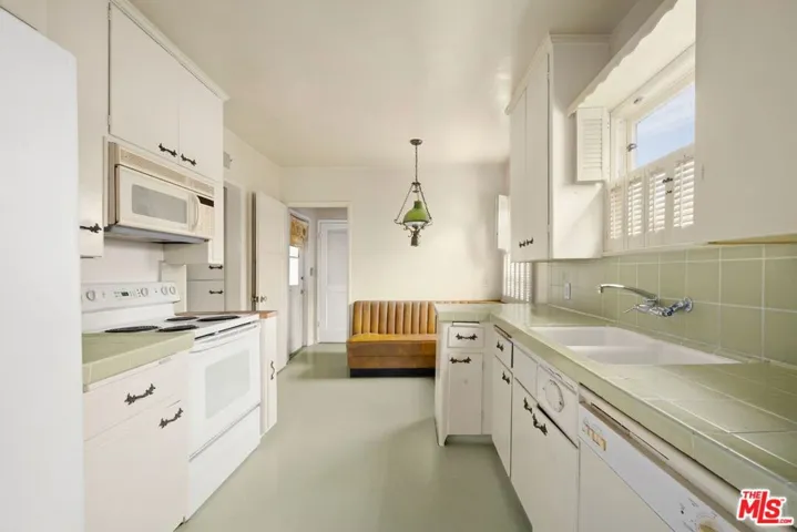 321 17th Street, Santa Monica, California 90402