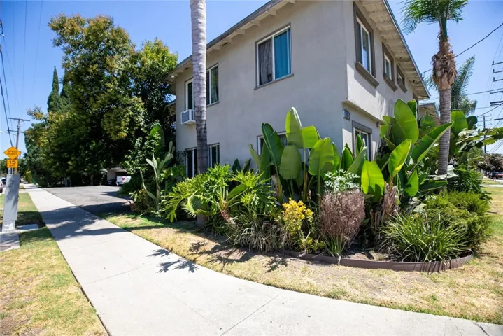 15455 Vanowen, Van Nuys, California 91406