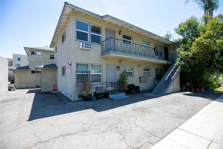 15455 Vanowen, Van Nuys, California 91406