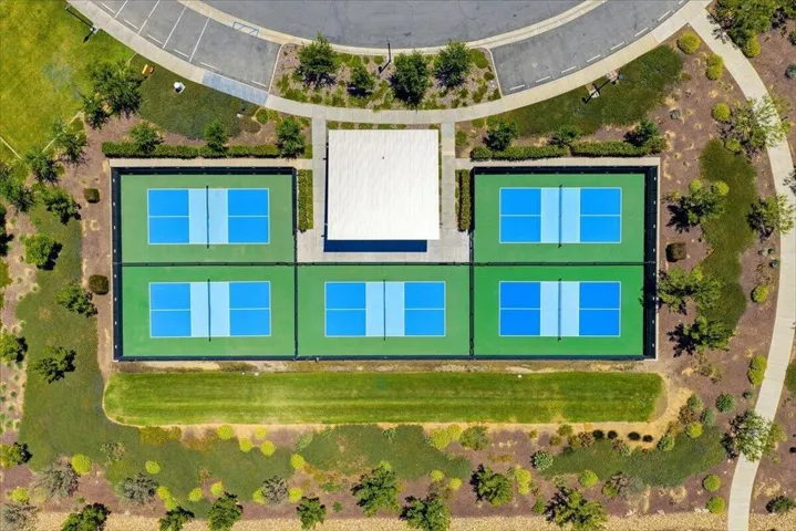 17-Community Tennis Courts