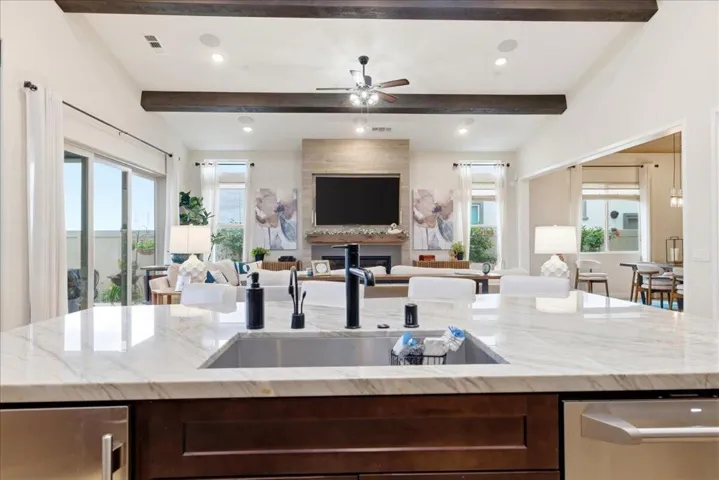 20-Kitchen
