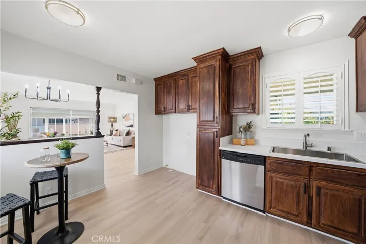 Upgraded Kitchen with Daily Dining Area and washer/dryer hook ups