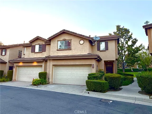End Unit shares one way with next door townhome