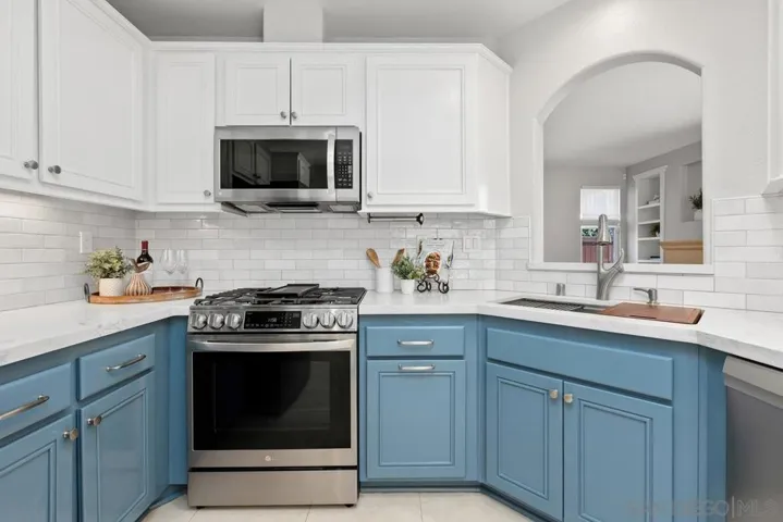 11432 Village Ridge Rd, San Diego, California 92131