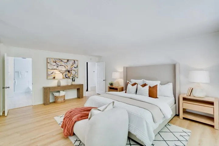 23000 Stonebridge, Cupertino, California 95014
