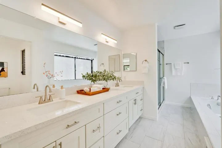 23000 Stonebridge, Cupertino, California 95014