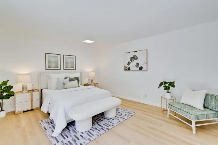 23000 Stonebridge, Cupertino, California 95014