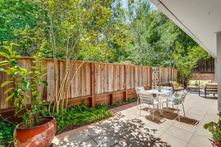 23000 Stonebridge, Cupertino, California 95014