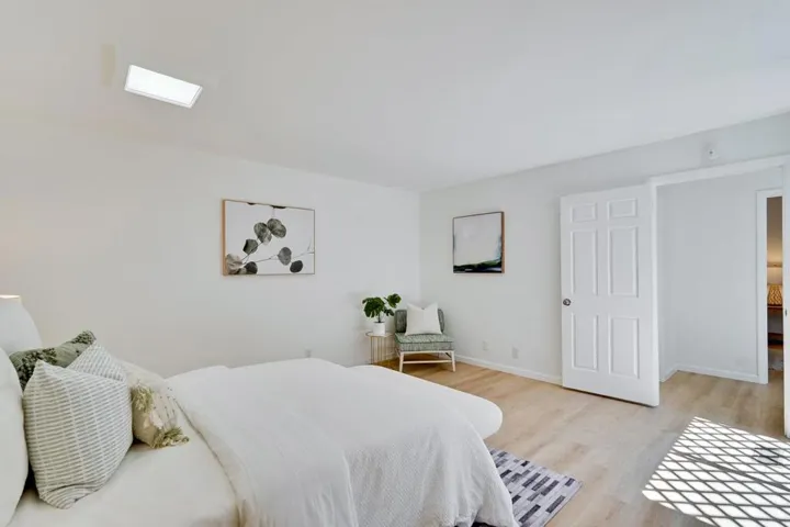 23000 Stonebridge, Cupertino, California 95014