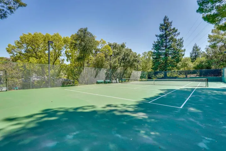23000 Stonebridge, Cupertino, California 95014