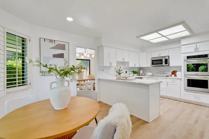 23000 Stonebridge, Cupertino, California 95014