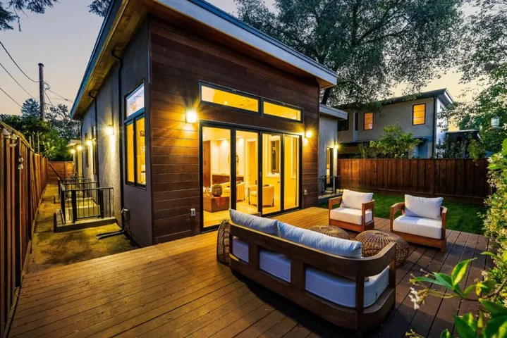 3751 El Centro Street, Palo Alto, California 94306