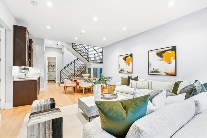 3751 El Centro Street, Palo Alto, California 94306