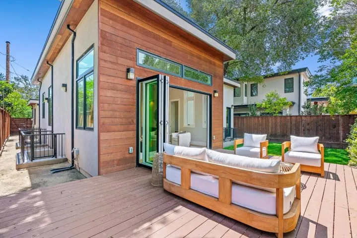 3751 El Centro Street, Palo Alto, California 94306