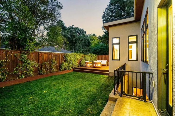 3751 El Centro Street, Palo Alto, California 94306