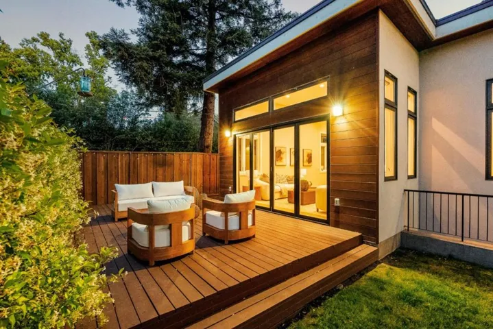 3751 El Centro Street, Palo Alto, California 94306