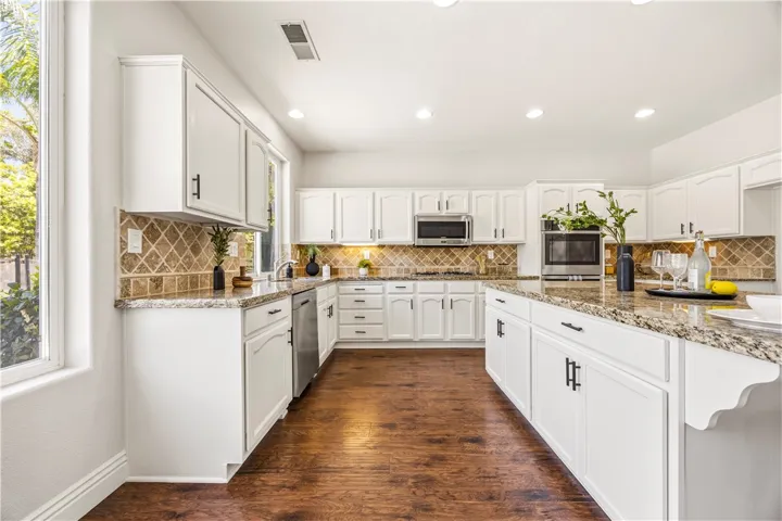39638 Bayonne Place, Murrieta, California 92562