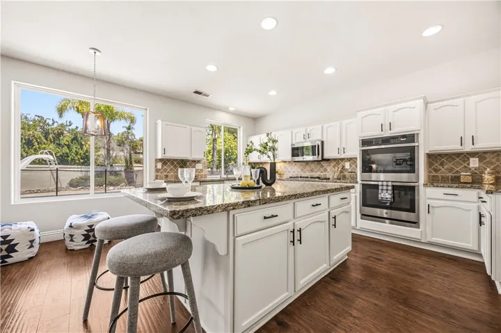 39638 Bayonne Place, Murrieta, California 92562