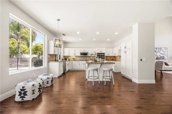 39638 Bayonne Place, Murrieta, California 92562