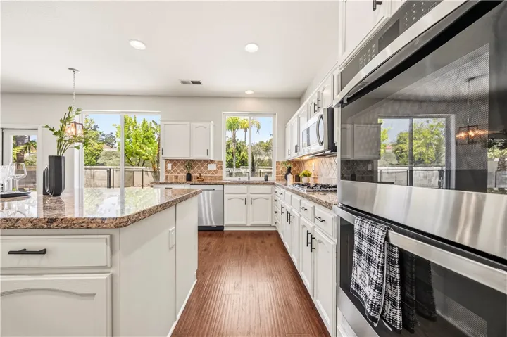 39638 Bayonne Place, Murrieta, California 92562