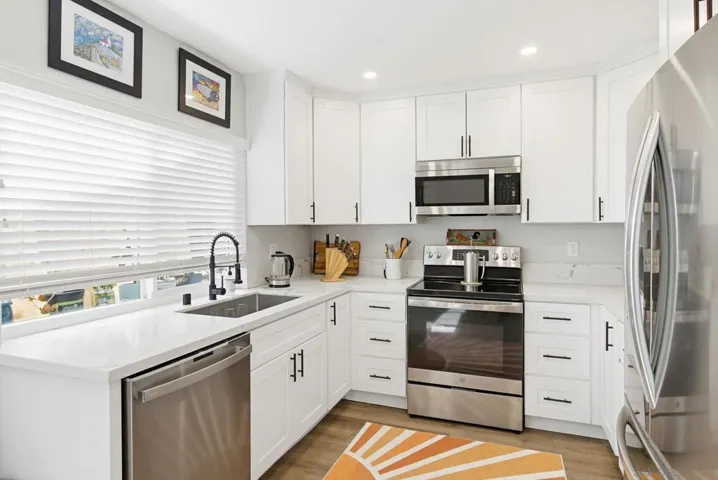 10513 Kerrigan Ct, Santee, California 92071