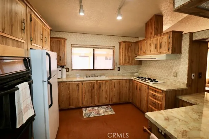 2613 Forest Lake 46, Santa Ana, California 92705