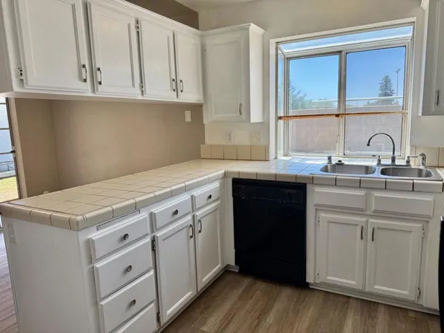 8665 N Cedar Avenue 128, Fresno, California 93720