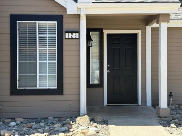 8665 N Cedar Avenue 128, Fresno, California 93720