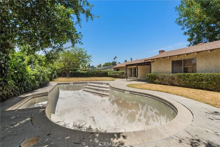 3412 N San Joaquin, Covina, California 91724