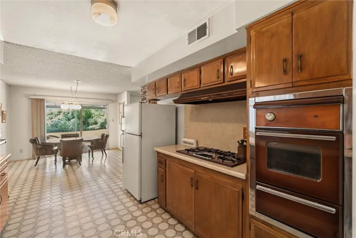 3412 N San Joaquin, Covina, California 91724