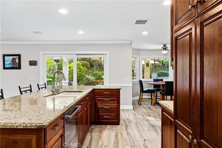 1465 Via Anita, La Verne, California 91750