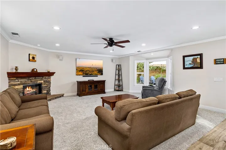 1465 Via Anita, La Verne, California 91750