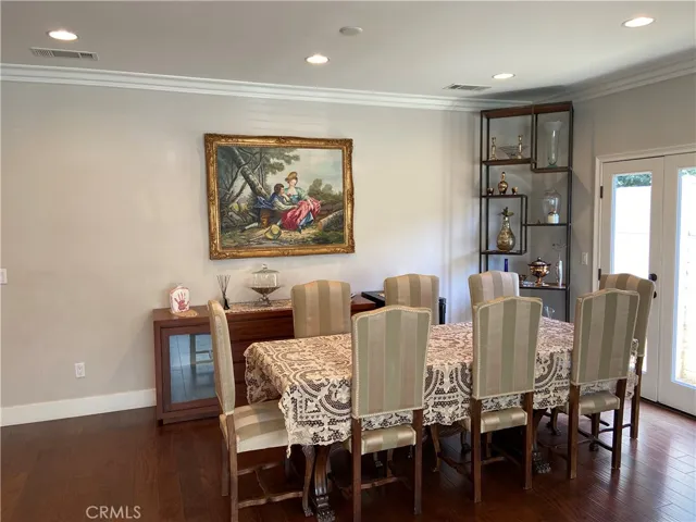 4470 Stansbury Avenue, Sherman Oaks, California 91423