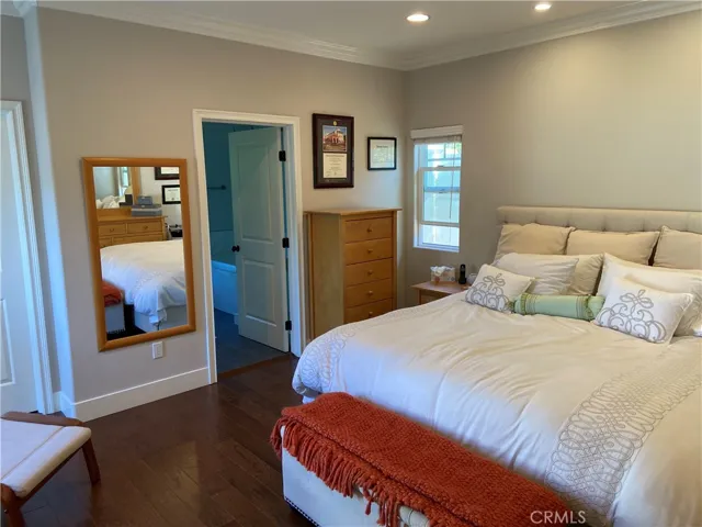 4470 Stansbury Avenue, Sherman Oaks, California 91423