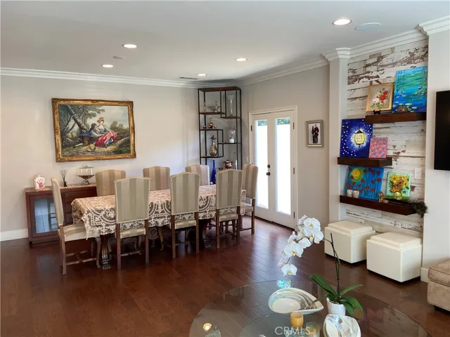 4470 Stansbury Avenue, Sherman Oaks, California 91423