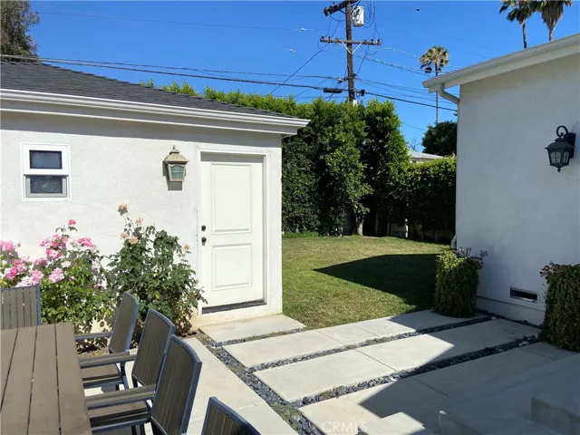 4470 Stansbury Avenue, Sherman Oaks, California 91423