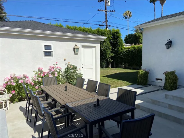 4470 Stansbury Avenue, Sherman Oaks, California 91423