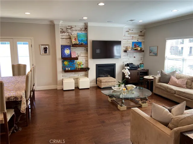 4470 Stansbury Avenue, Sherman Oaks, California 91423