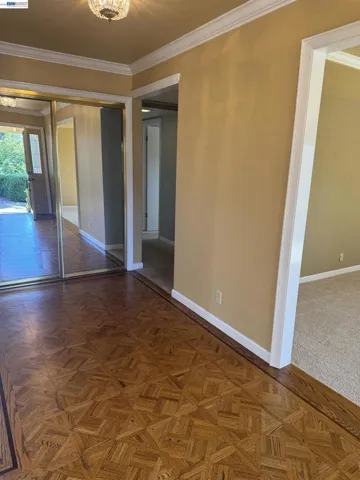 1088 Country Club Dr, Moraga, California 94556