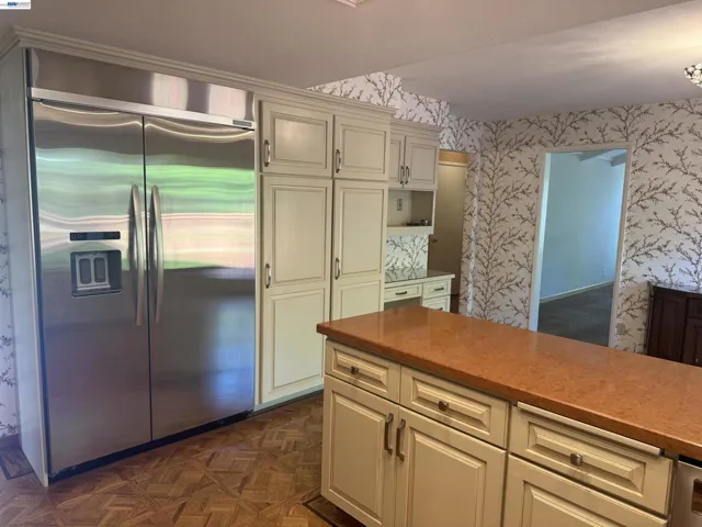 1088 Country Club Dr, Moraga, California 94556