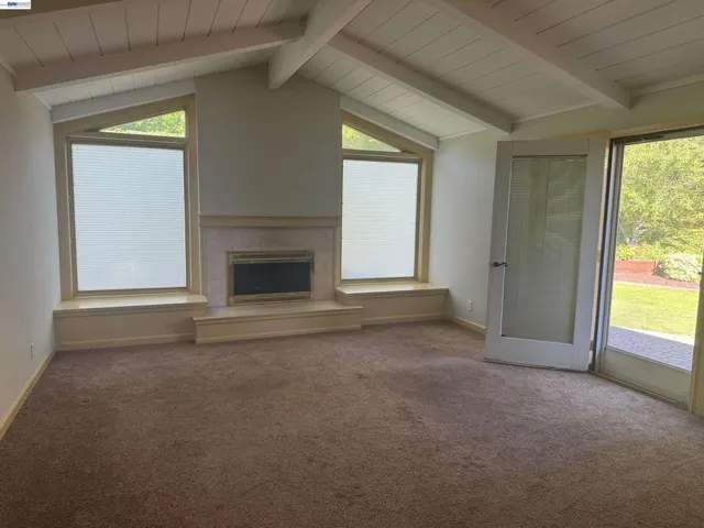 1088 Country Club Dr, Moraga, California 94556