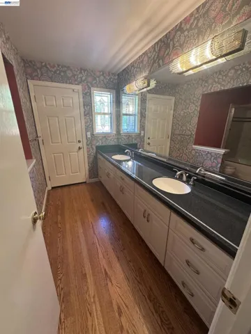 1088 Country Club Dr, Moraga, California 94556