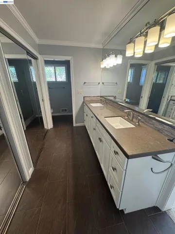 1088 Country Club Dr, Moraga, California 94556