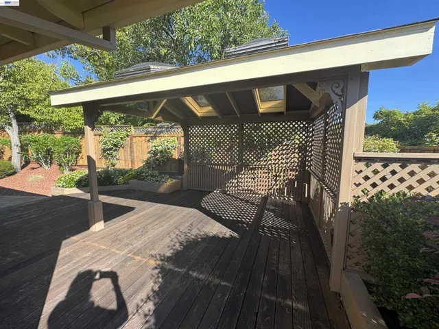 1088 Country Club Dr, Moraga, California 94556