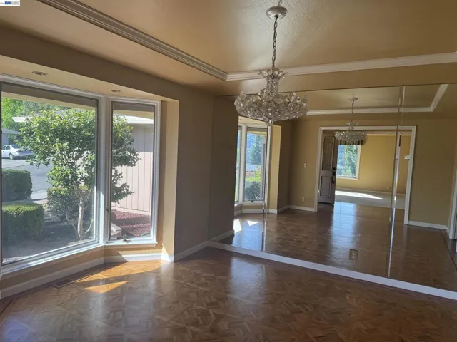 1088 Country Club Dr, Moraga, California 94556