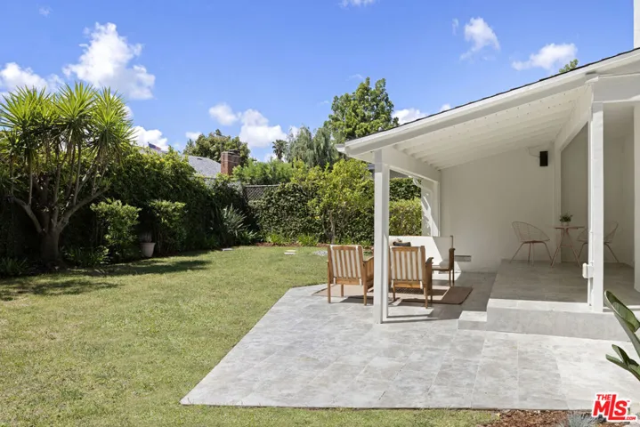 17212 Bullock Street, Encino, California 91316
